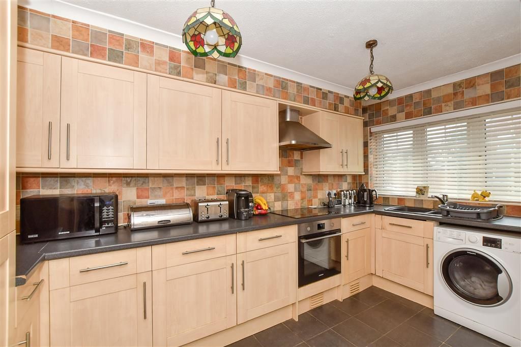 Property photo 2 of 13 Kitchen