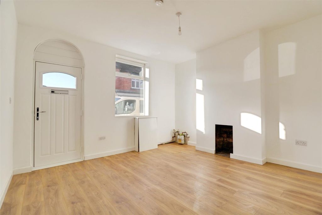 Property photo 3 of 13 B3Bd0969-Img_7432-Img_7434.Jpg