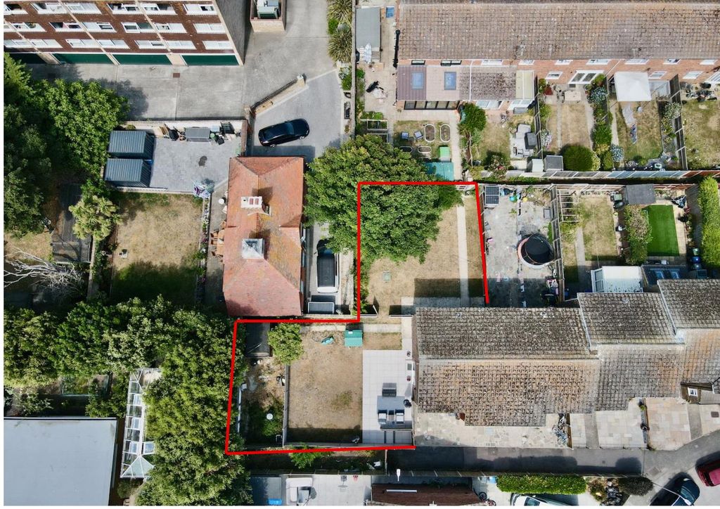 Property photo 2 of 14