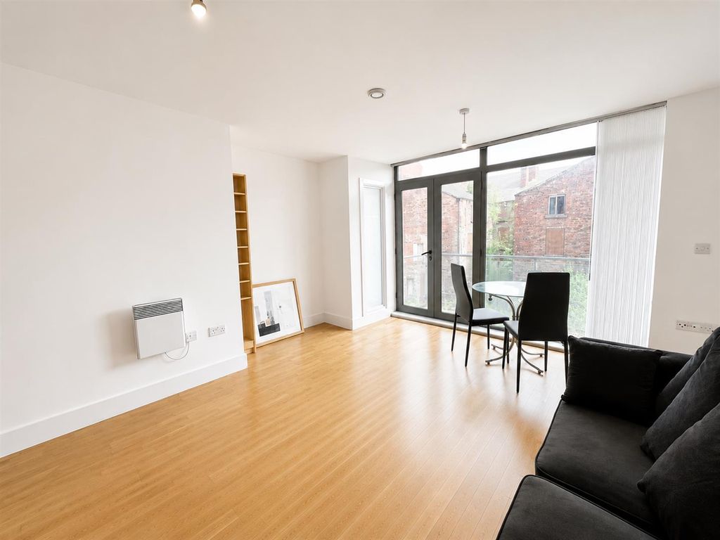 Property photo 2 of 9