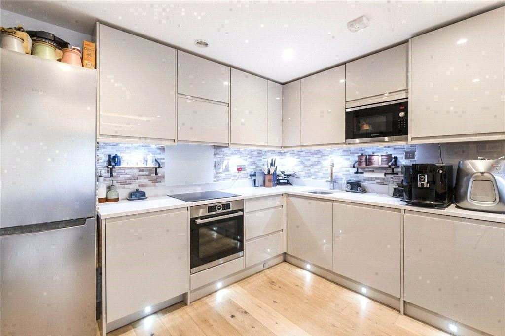 Property photo 3 of 13 Kitchen