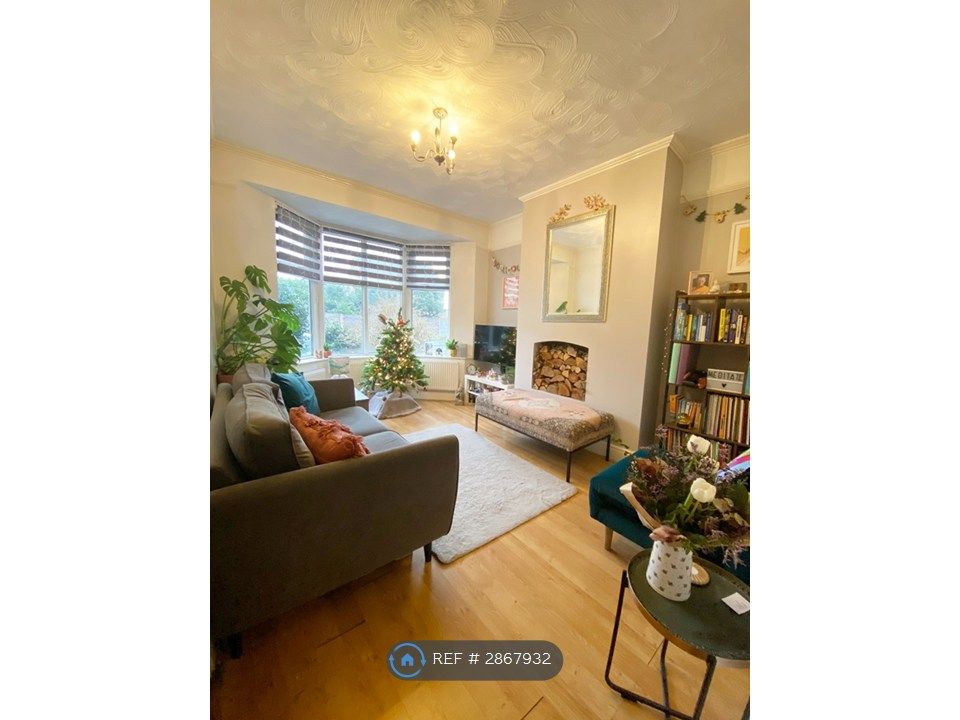 Property photo 2 of 6 Living Room