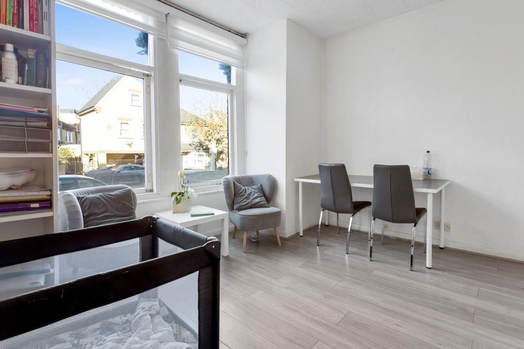 Property photo 2 of 9 Living Room