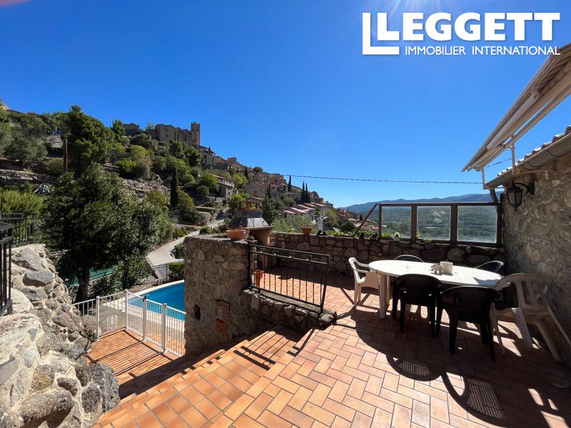 Property photo 2 of 10