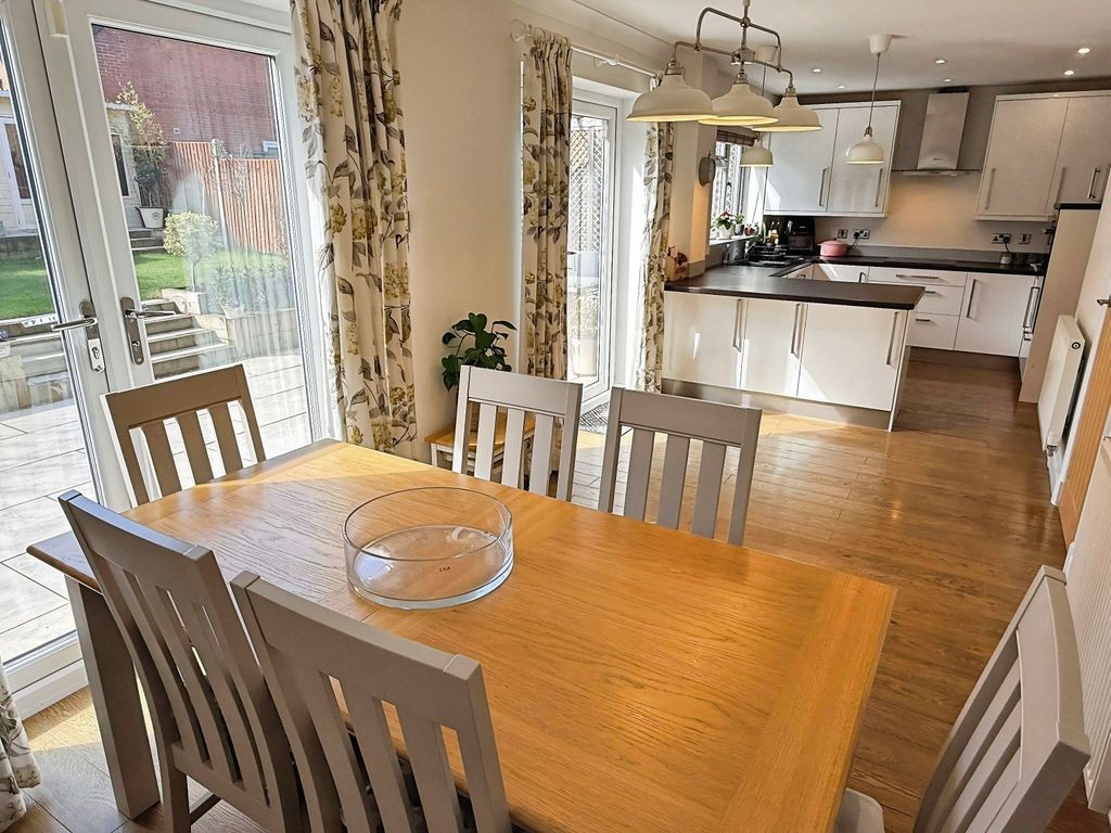 Property photo 2 of 29