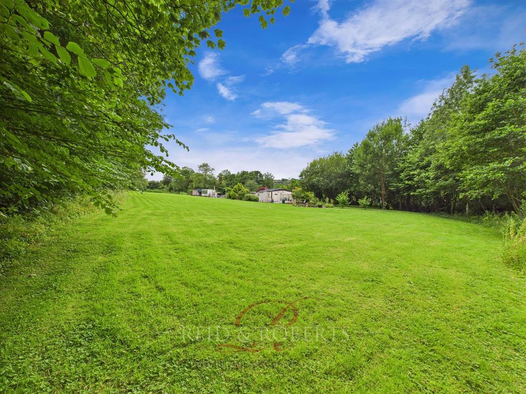 Property photo 2 of 10 Cam04884G0-Pr0067-Still008.Jpg