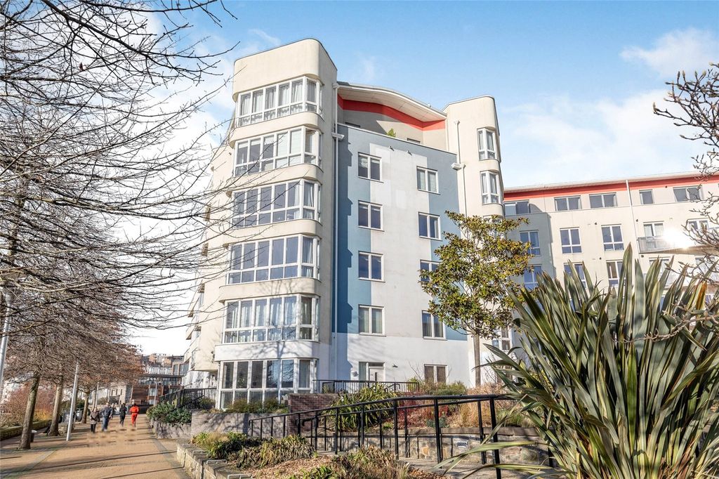 1 bed flat for sale Canon's Marsh