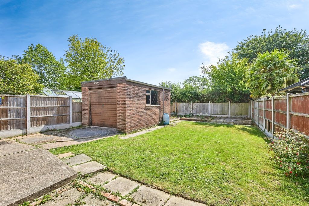 Property photo 3 of 17
