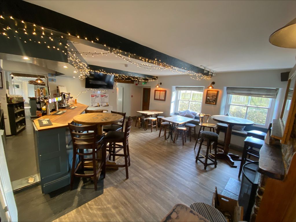 Property photo 2 of 7