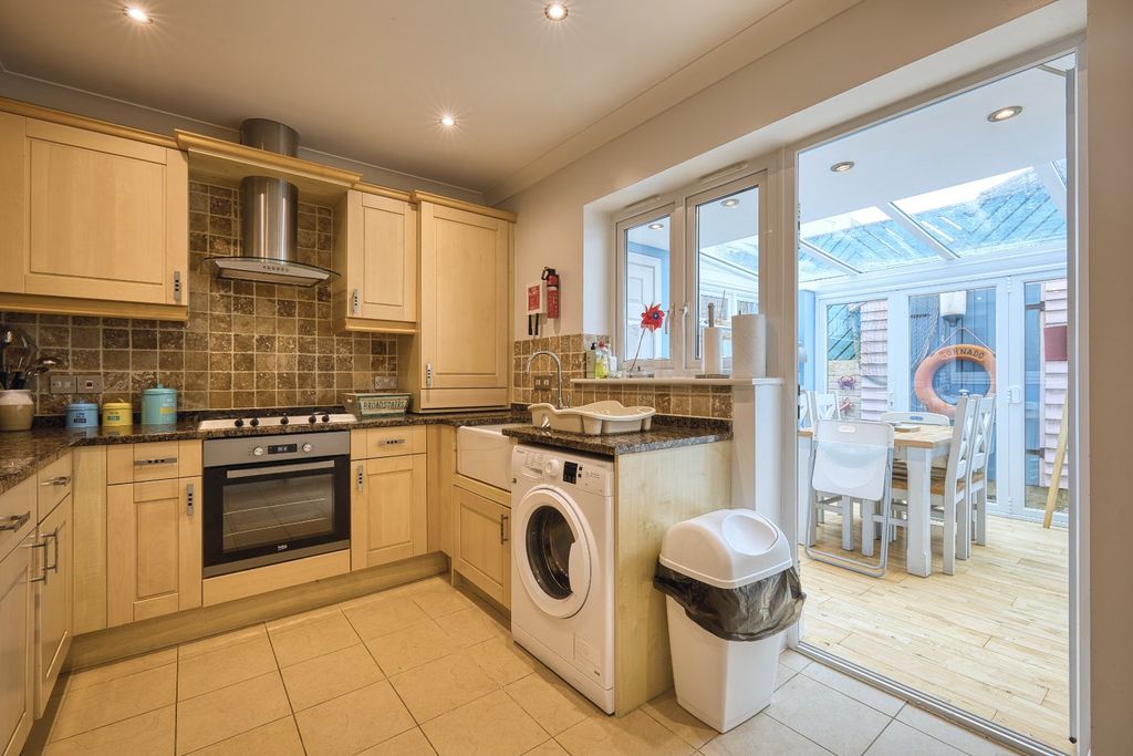 Property photo 2 of 11 Picture 2