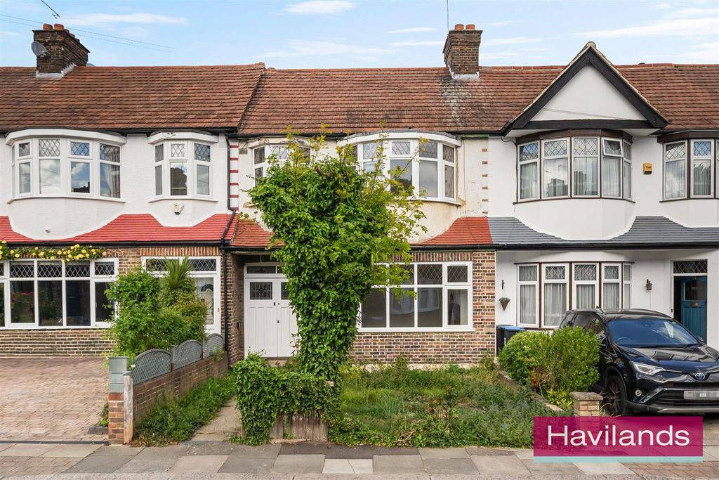 Property photo 1 of 12 Blakesware Gardens-12.Jpg