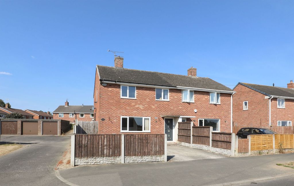 Property photo 1 of 22