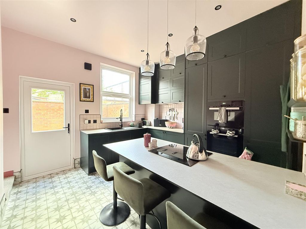 Property photo 3 of 8 Img_5878.Jpeg