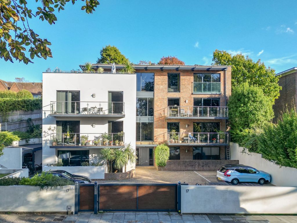 Property photo 1 of 15