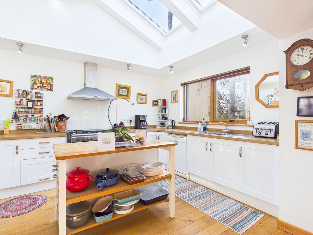 Property photo 2 of 43