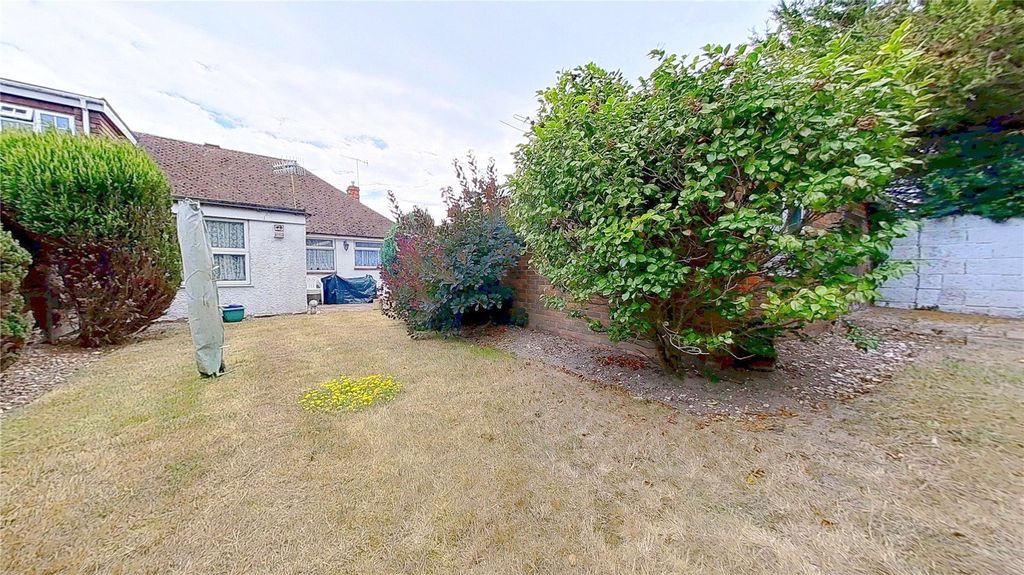 Property photo 2 of 17 Picture No. 16