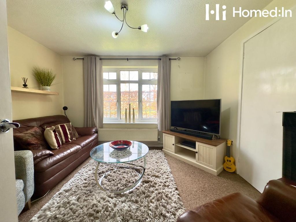 Property photo 3 of 10 Ezy Watermark_19-04-2025_12-08-05-1180Pm.Jpeg