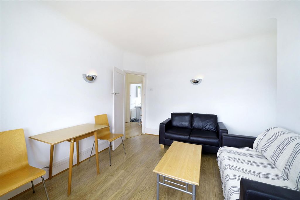 Property photo 3 of 13 P03.Jpg