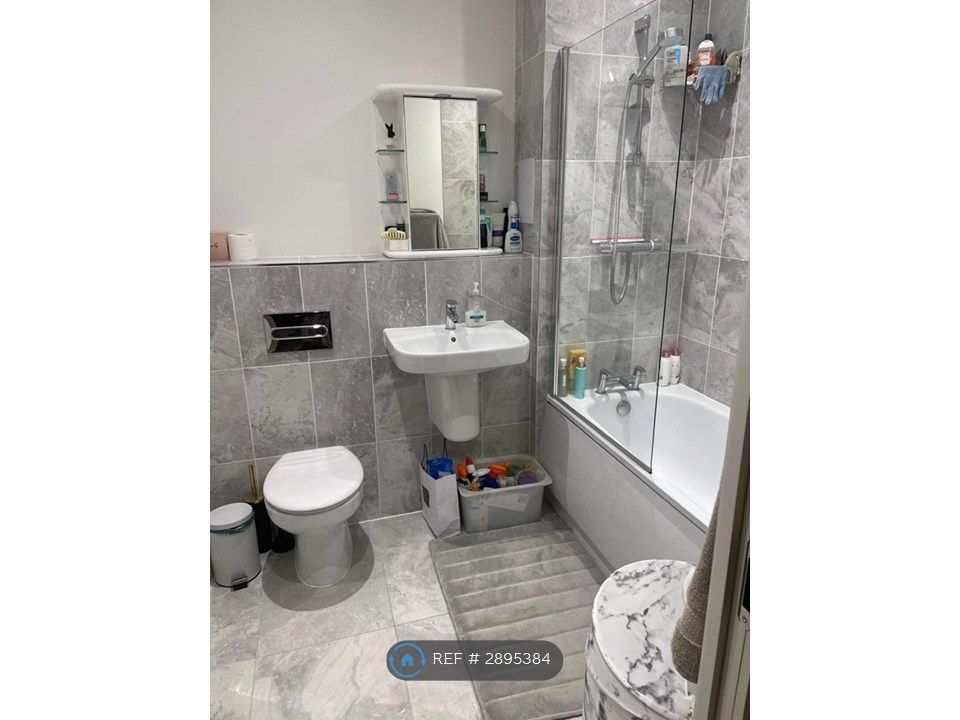 Property photo 3 of 6 Bathroom