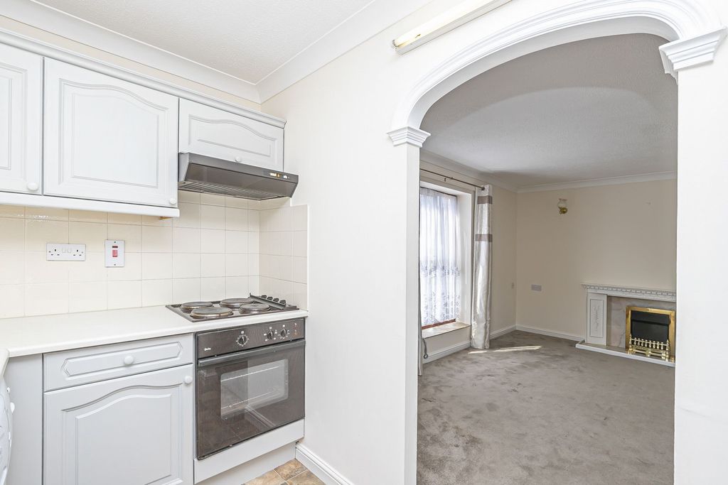 Property photo 3 of 15 Photo 12