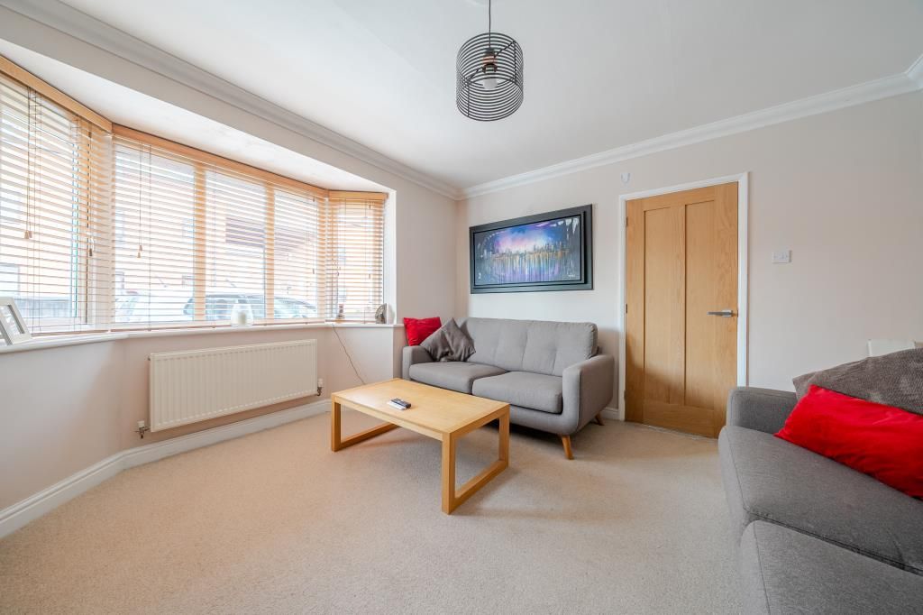 Property photo 3 of 20 Living Room