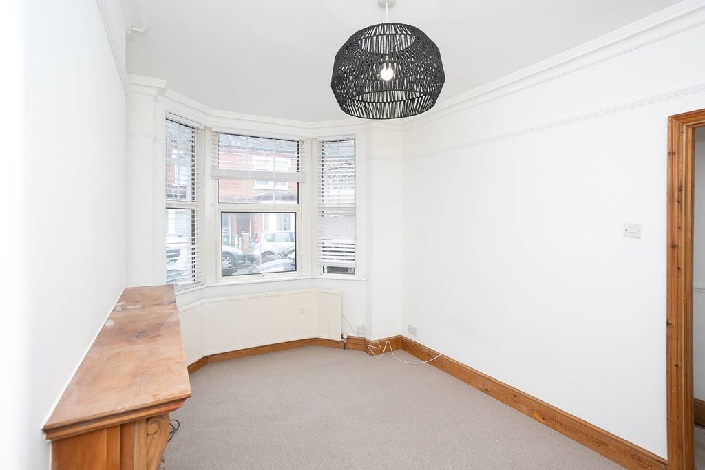 Property photo 3 of 25