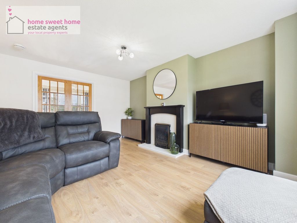 Property photo 2 of 32