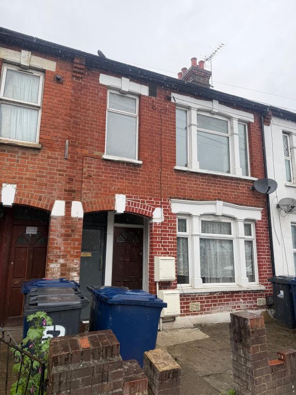 Property photo 1 of 6