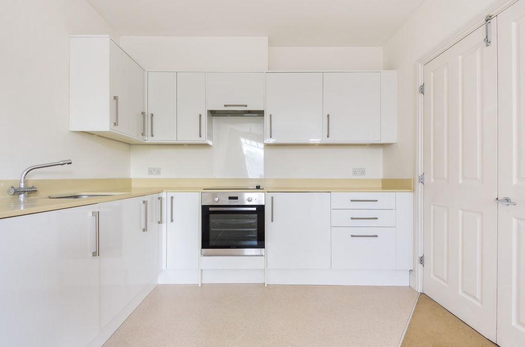 Property photo 1 of 9 889054 (5).Jpg