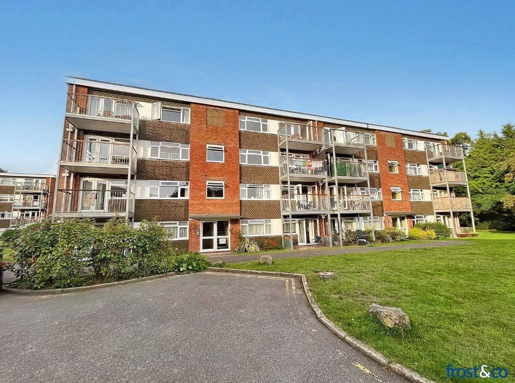 Property photo 1 of 15 Purbeck Heights