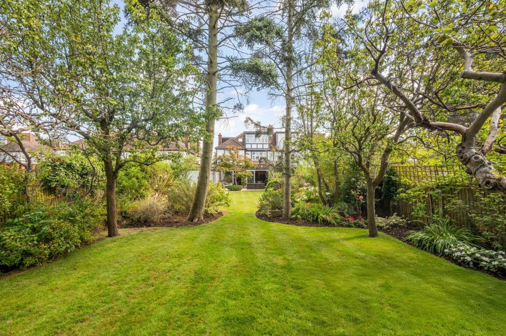 Property photo 2 of 15 Image