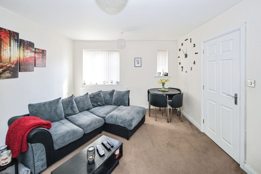 Property photo 3 of 19 Pbox-Img.Jpg