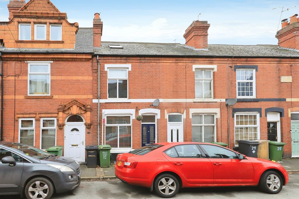 Property photo 1 of 17