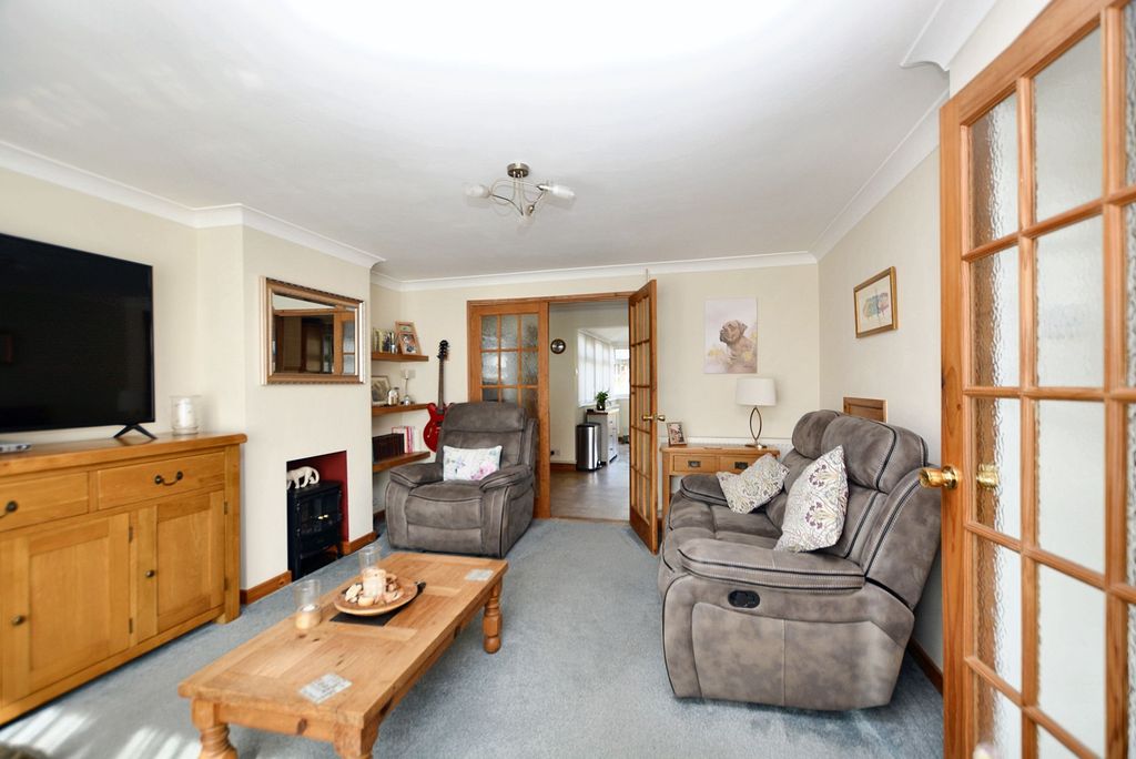 Property photo 2 of 14