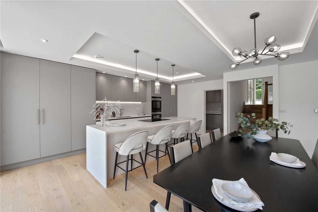 Property photo 2 of 14 Picture No. 06