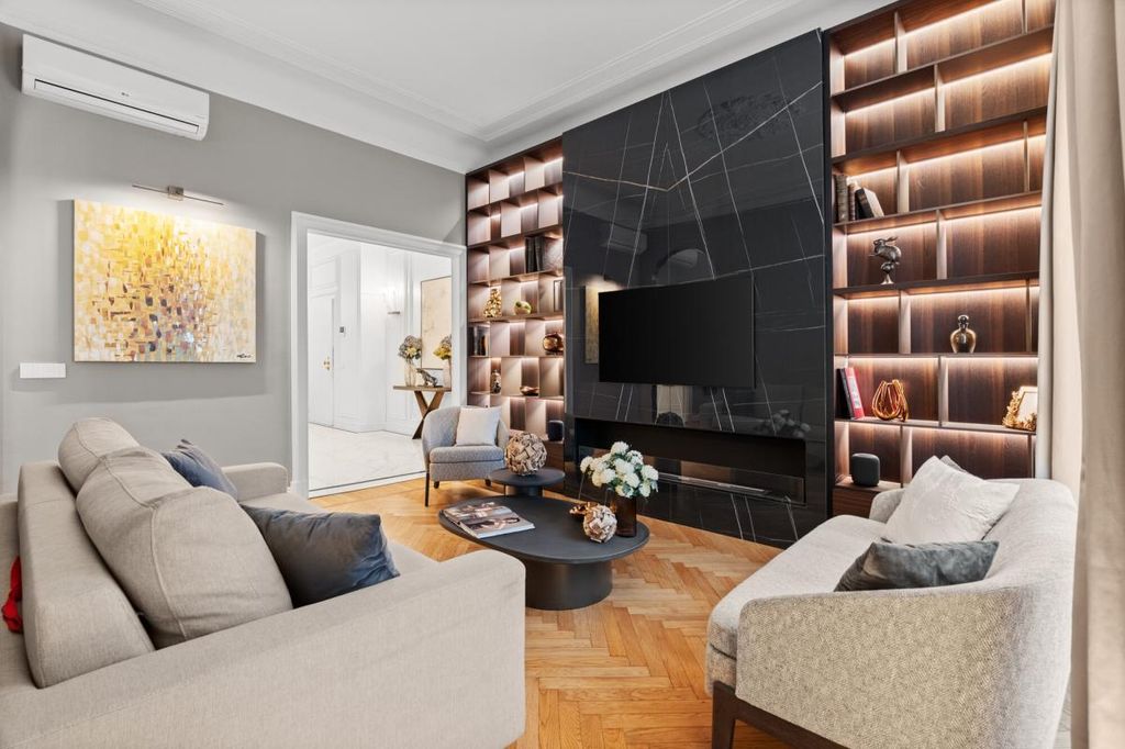 Property photo 1 of 33