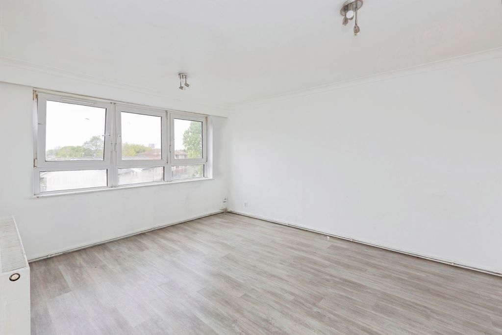 Property photo 1 of 15 Photo