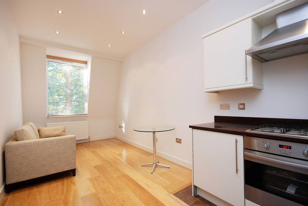 Property photo 2 of 4