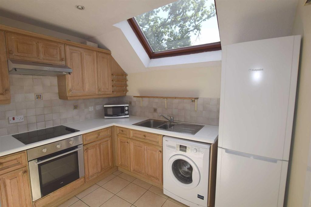 Property photo 3 of 6