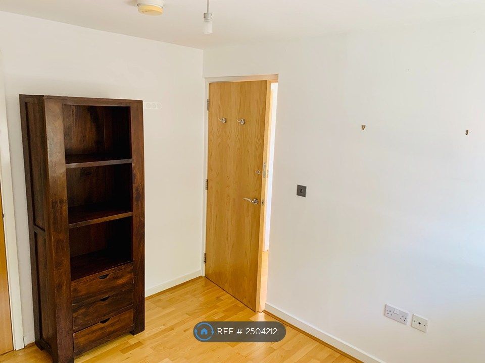 Property photo 3 of 15 Bedroom 2/Home Office