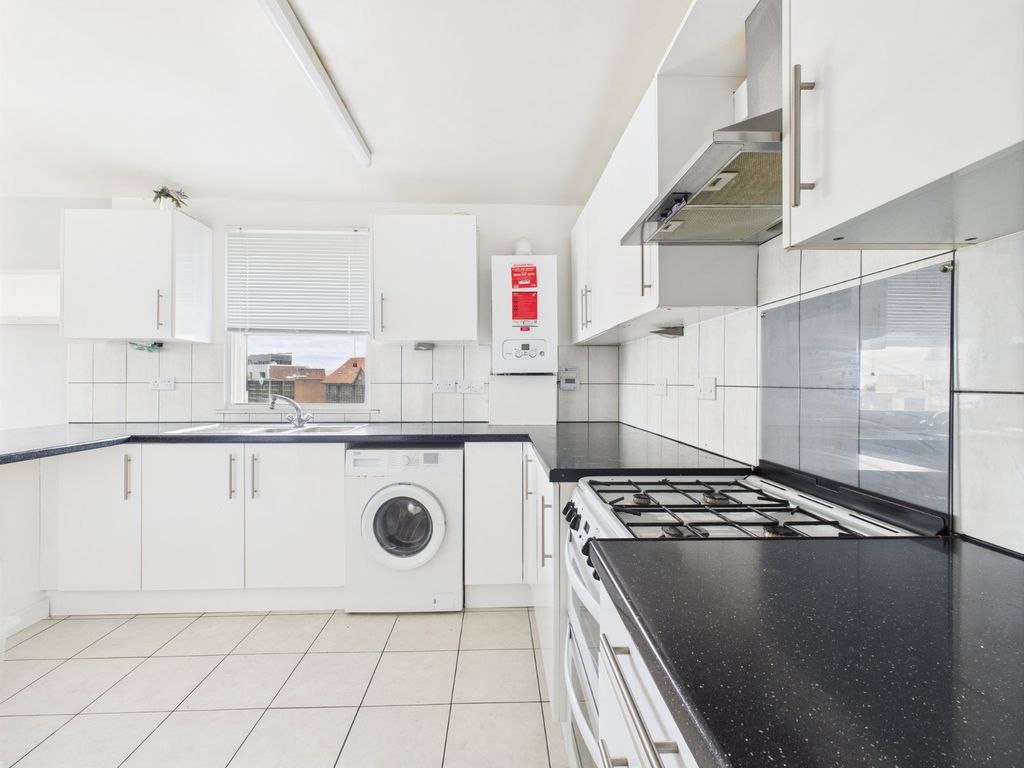 Property photo 1 of 13 Kitchen