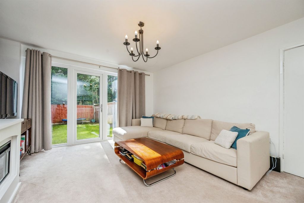 Property photo 2 of 20