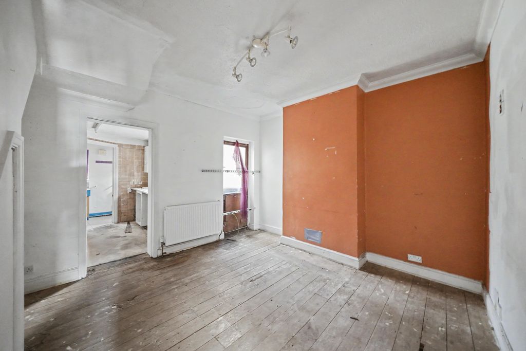 Property photo 2 of 19 3 Sherwood Road, South Harrow, Harrow, Ha2 8Aw