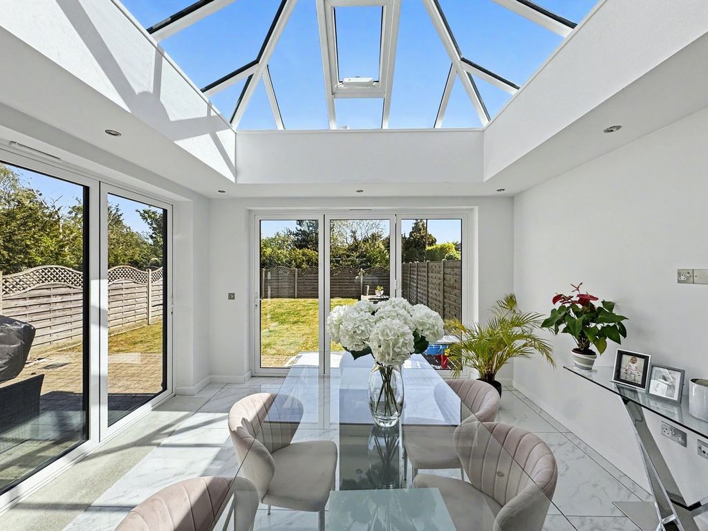 Property photo 3 of 35