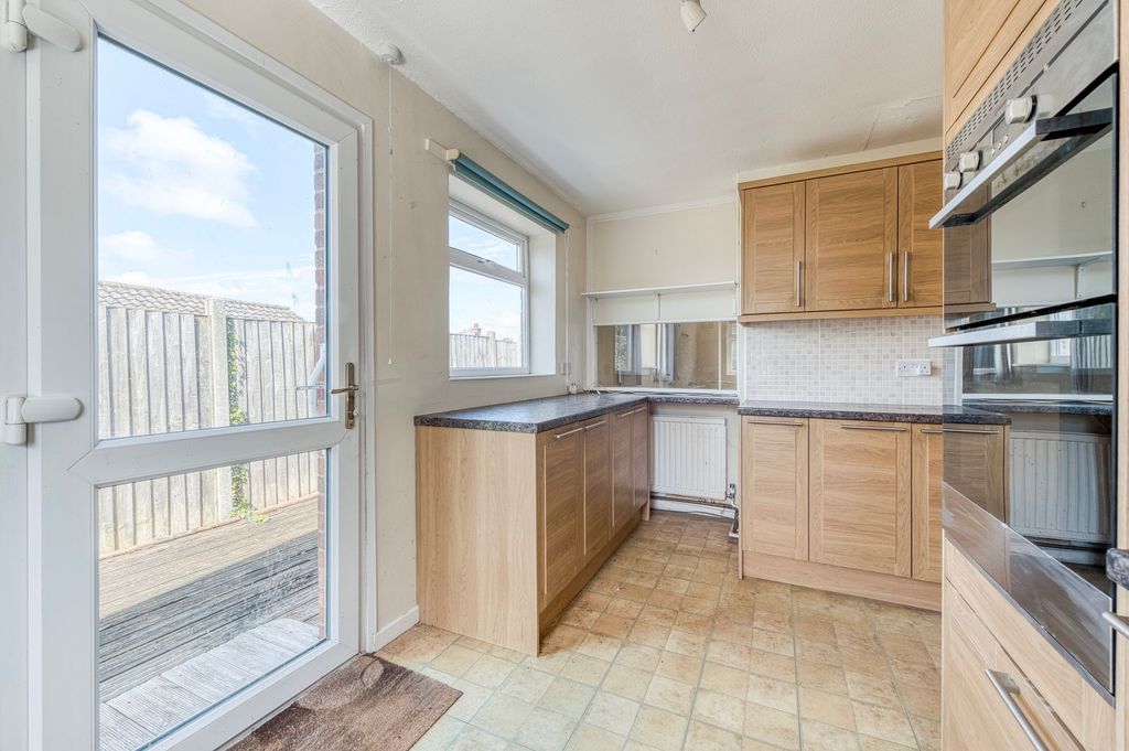 Property photo 3 of 13