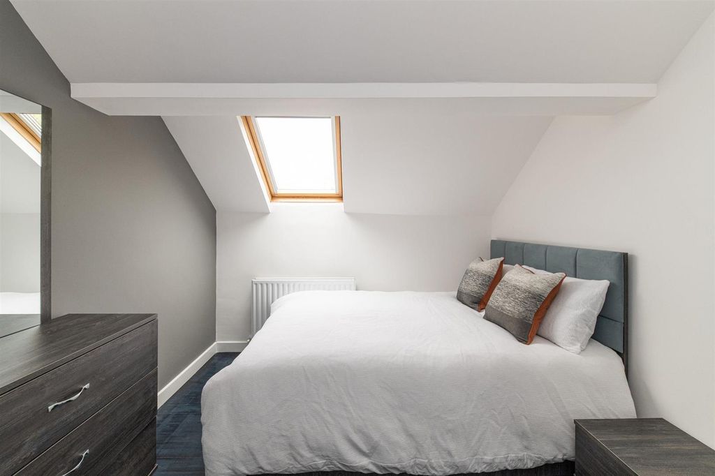 Property photo 1 of 15 0F19A27F-c4Df-453A-Ba05-3Bd8Afe76A78.Jpeg