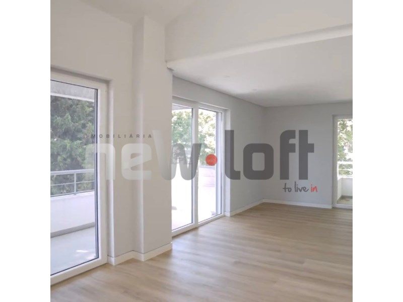 Property photo 3 of 41