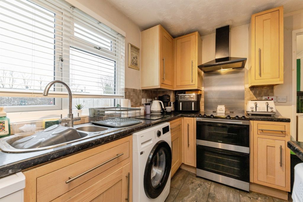 Property photo 3 of 16