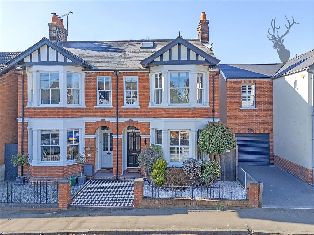 Property photo 1 of 33
