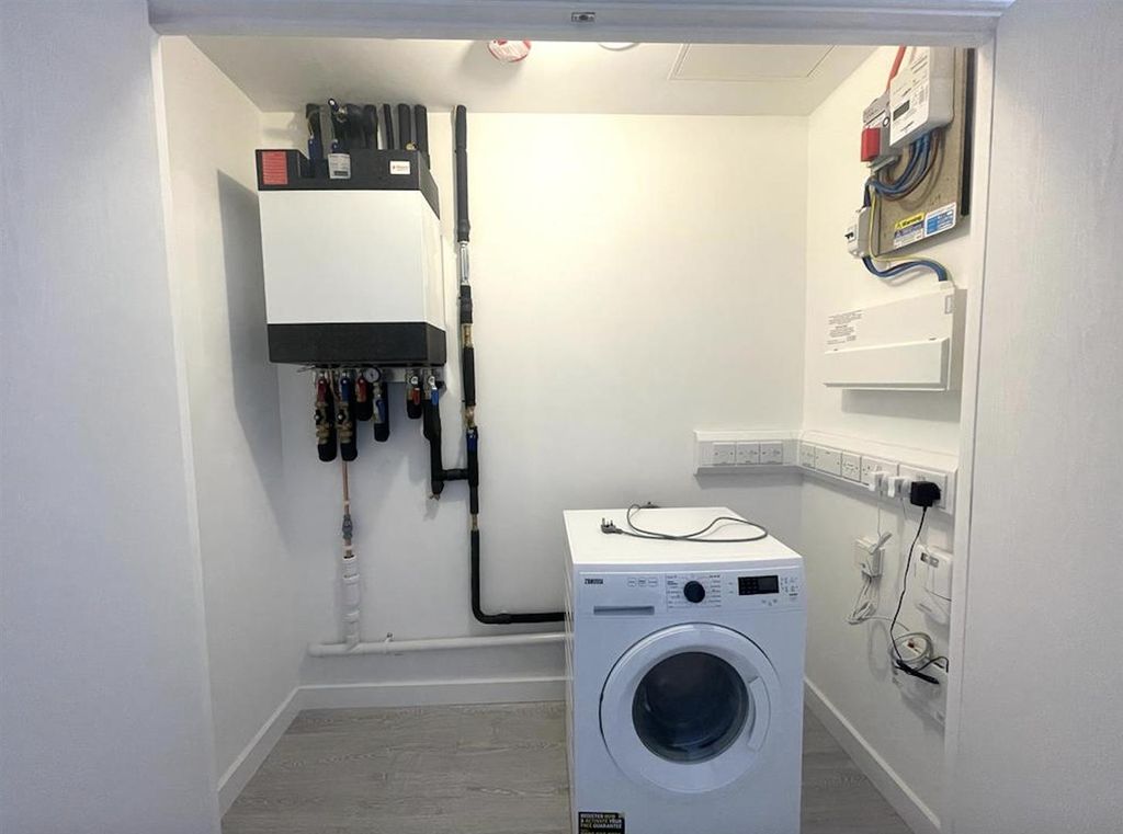 Property photo 3 of 8 Cupboard New Pic.Png